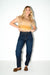 cool j donkerblauwe denim barrel fit damesjeans van dnm pure in een complete modellook