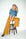 dame draagt de frankie bronze flared jeans van dnm pure