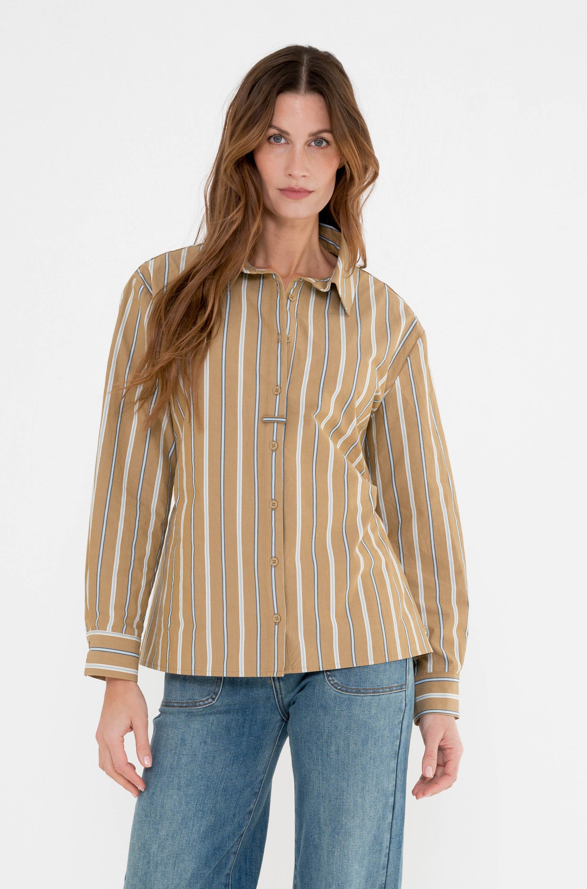 vaigon camelkleur damesblouse met verticale strepen